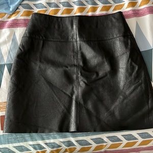 Wilson’s leather maxima skirt. Size small